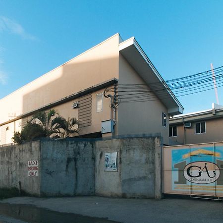 Reddoorz At Grand Apartelle Hernan Cortes Cebu Stadt Exterior foto