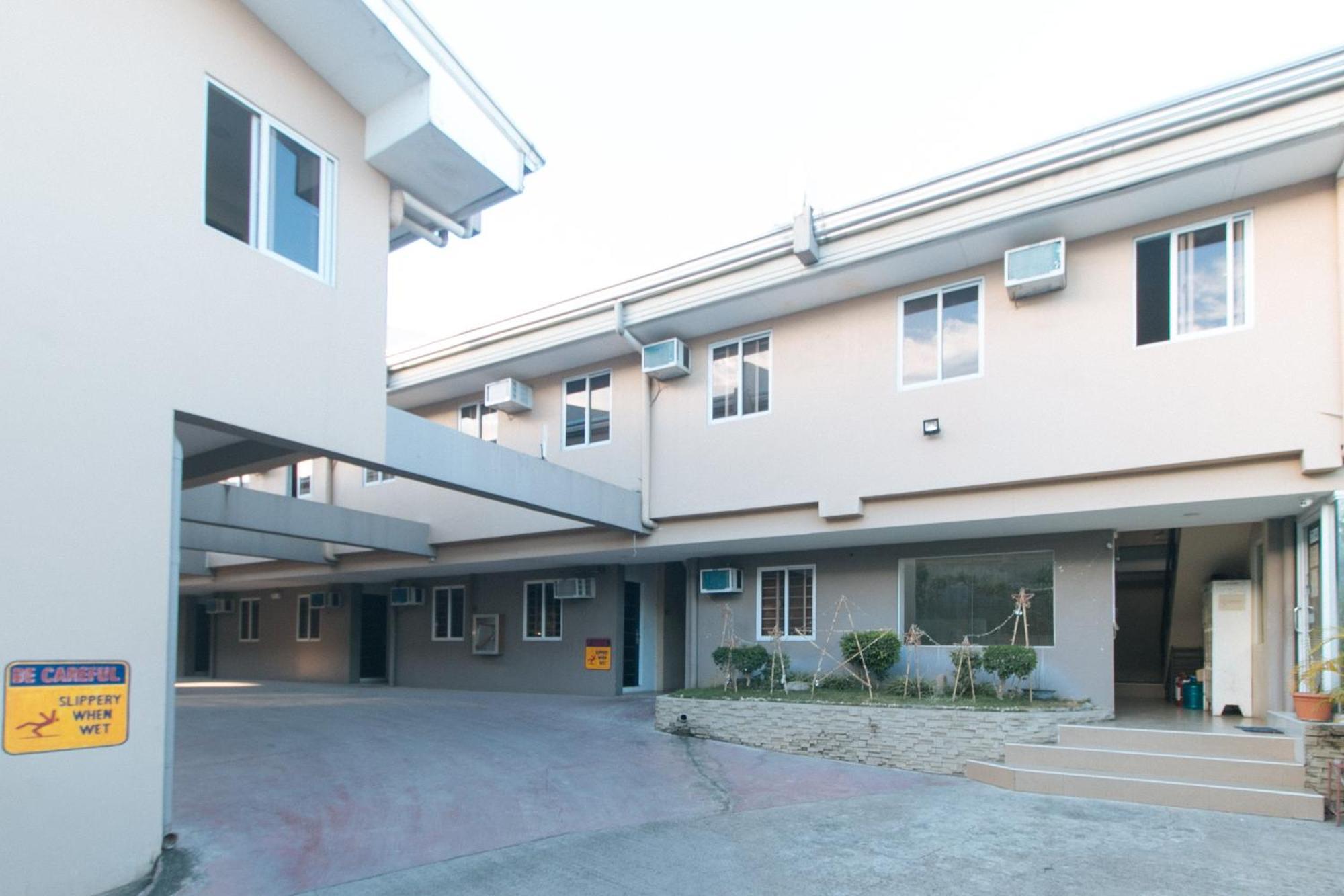 Reddoorz At Grand Apartelle Hernan Cortes Cebu Stadt Exterior foto