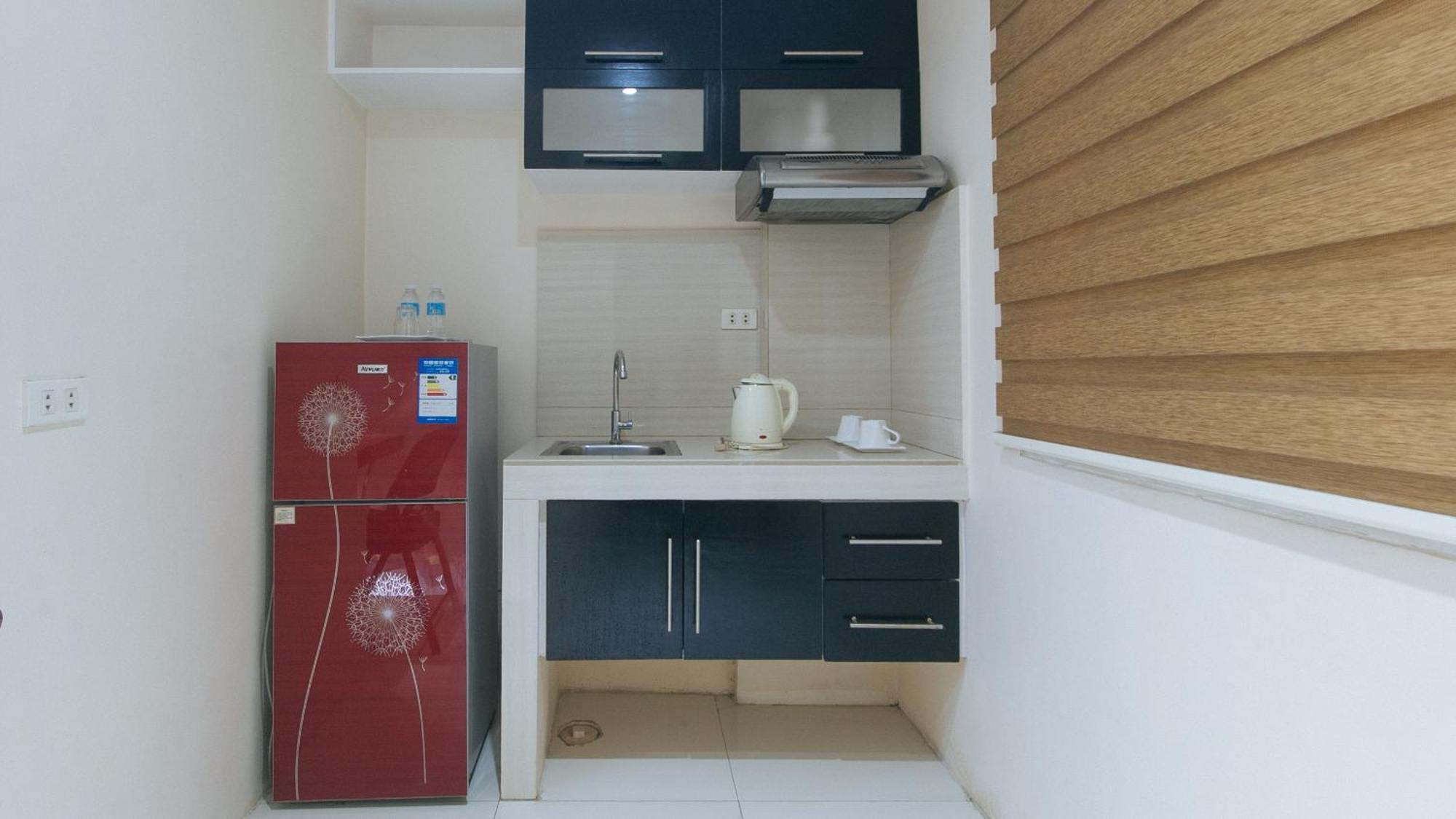 Reddoorz At Grand Apartelle Hernan Cortes Cebu Stadt Exterior foto
