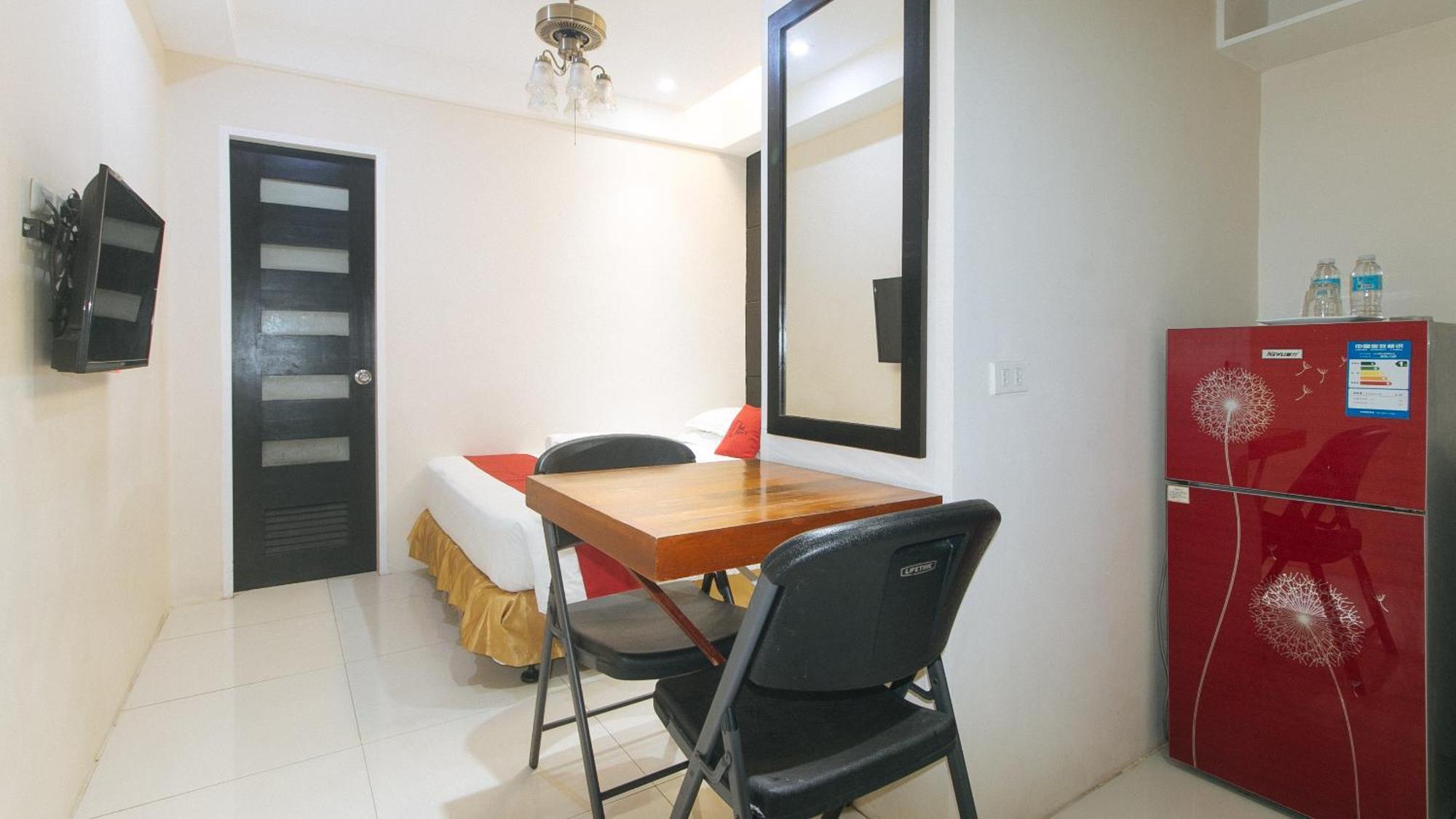 Reddoorz At Grand Apartelle Hernan Cortes Cebu Stadt Exterior foto