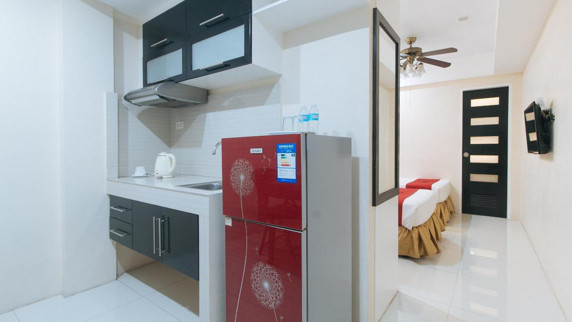 Reddoorz At Grand Apartelle Hernan Cortes Cebu Stadt Exterior foto