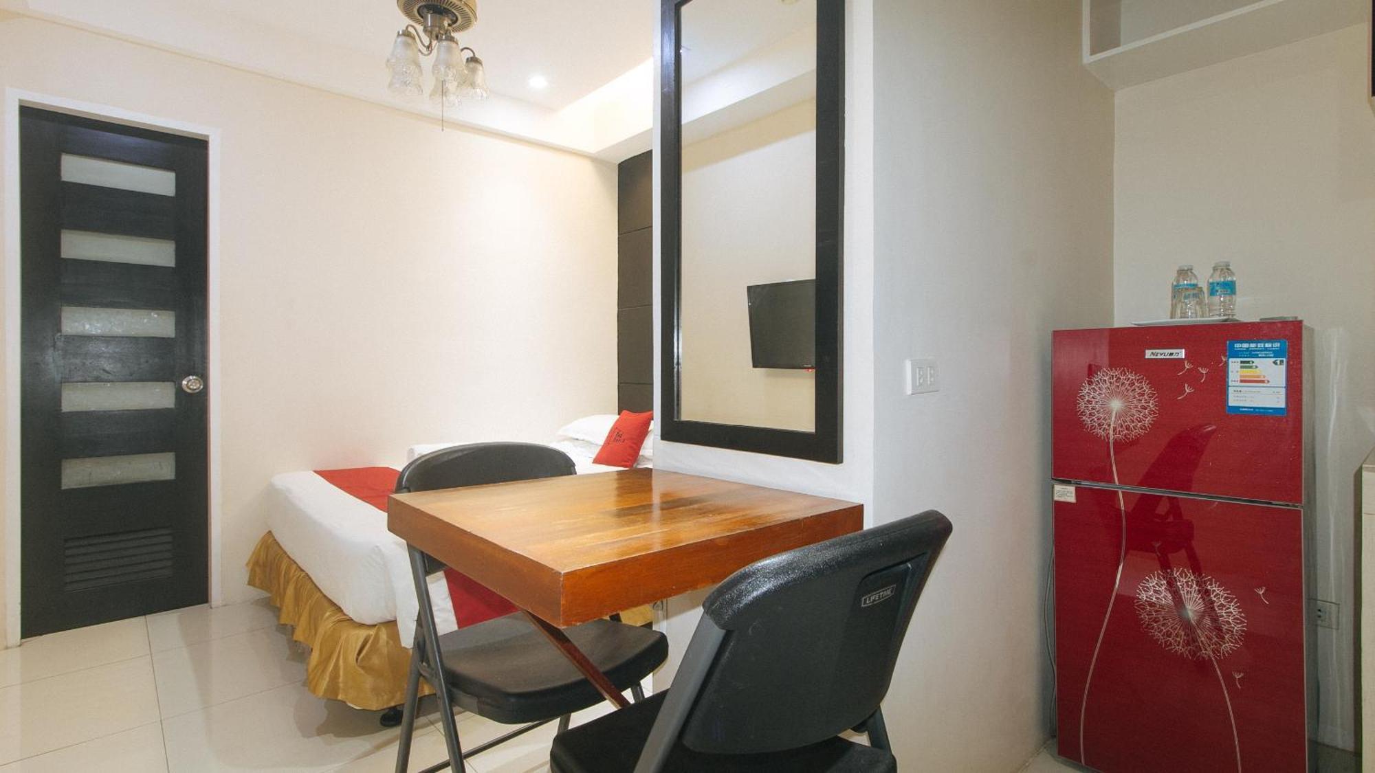 Reddoorz At Grand Apartelle Hernan Cortes Cebu Stadt Exterior foto
