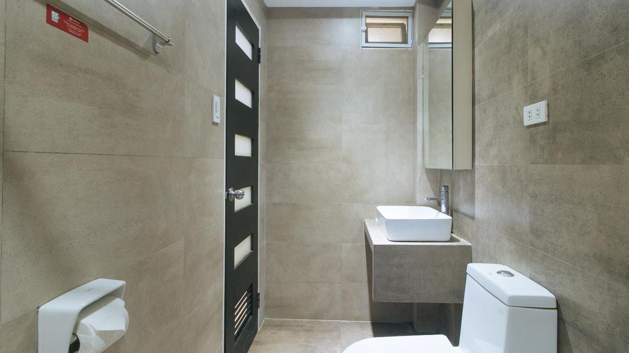 Reddoorz At Grand Apartelle Hernan Cortes Cebu Stadt Exterior foto